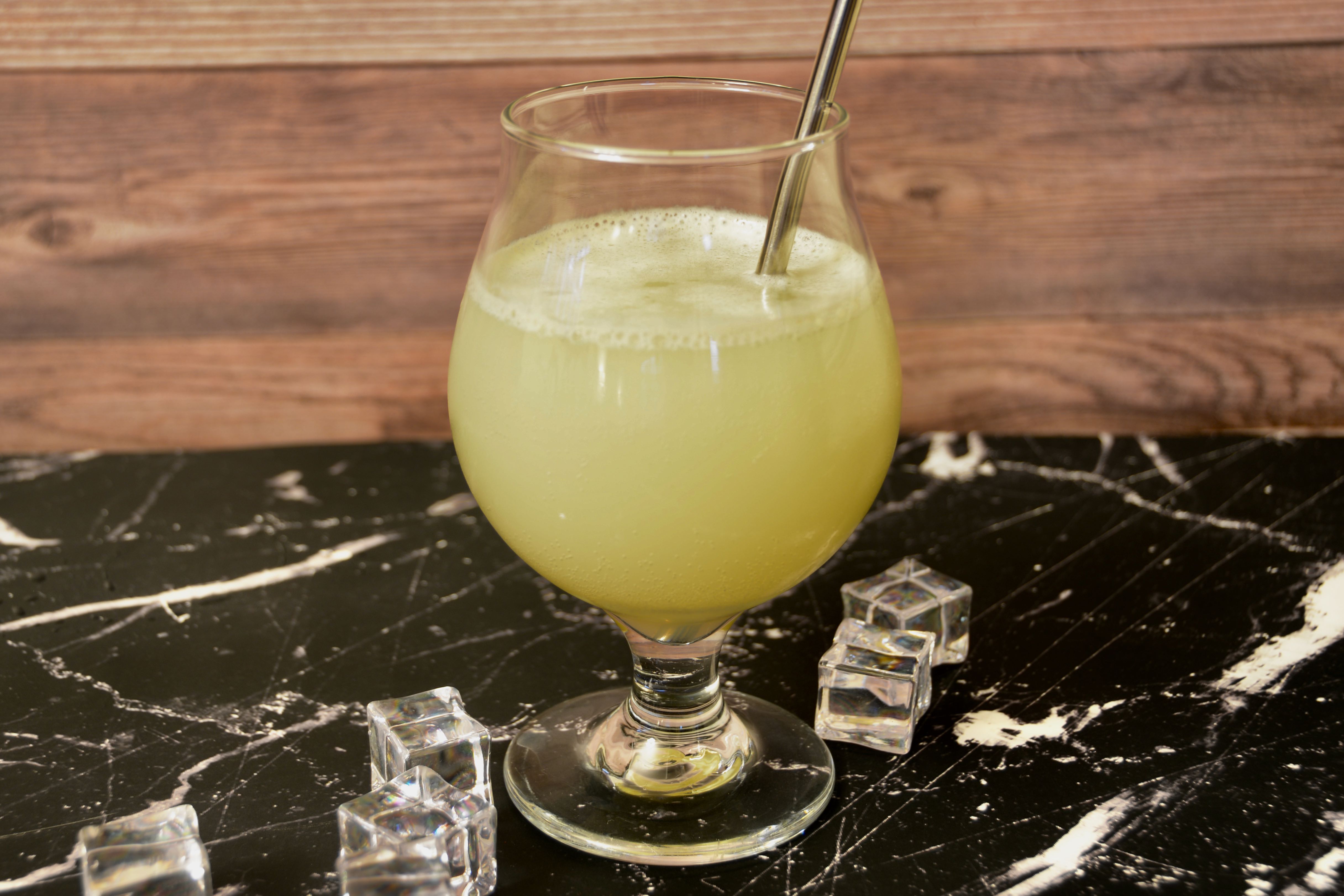 Tom Collins drink